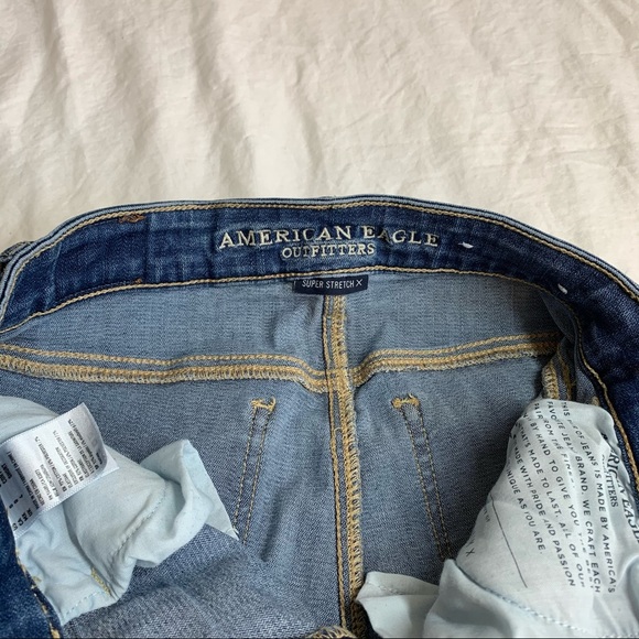 American Eagle Hi-Rise - Picture 4 of 11